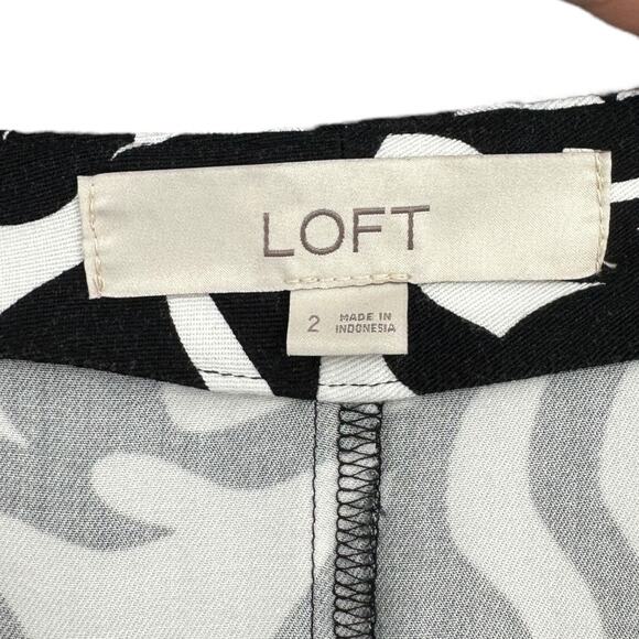 LOFT Black White Pattern Tie Closure Wrap Skirt‎ Rayon Womens Type Size 2 - Picture 3 of 6